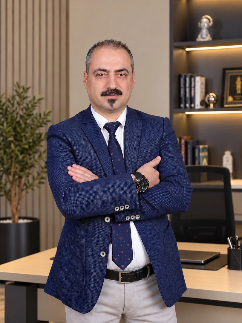 doç.dr.Bülent Nuri Kalaycı Kliniği portre web 1080